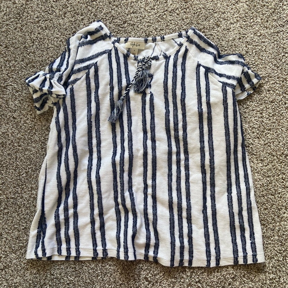 Textured blue and white shirt